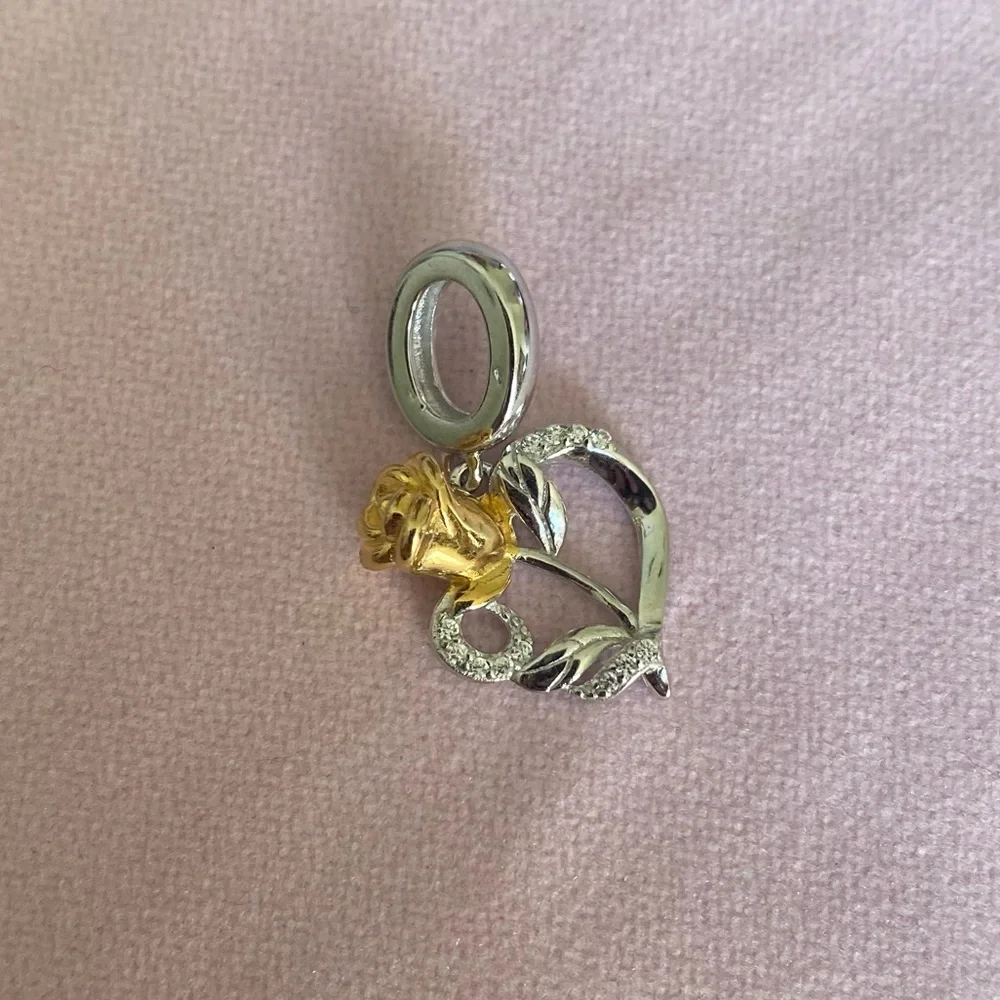 Sterling silver yellow rose heart charm